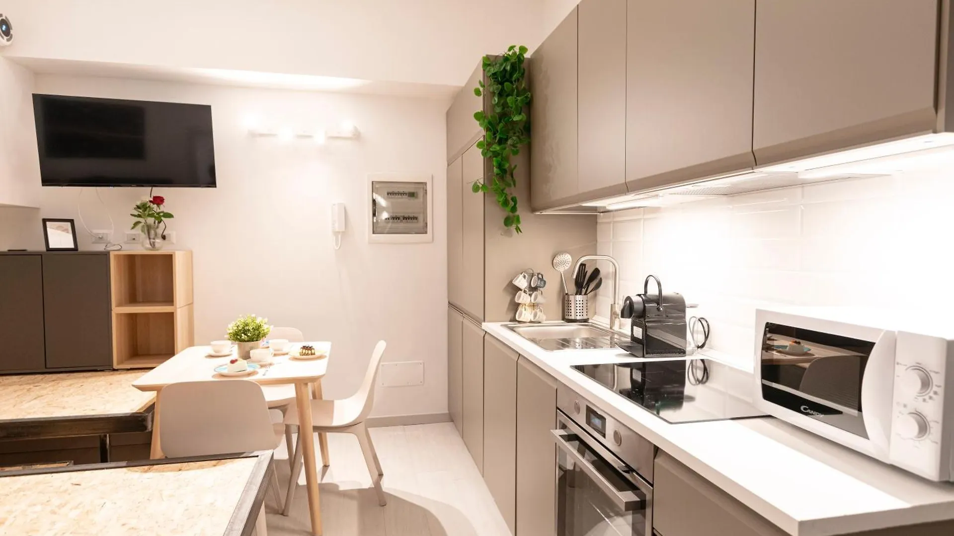 Residence Grazioli 28 Μιλάνο 0*,